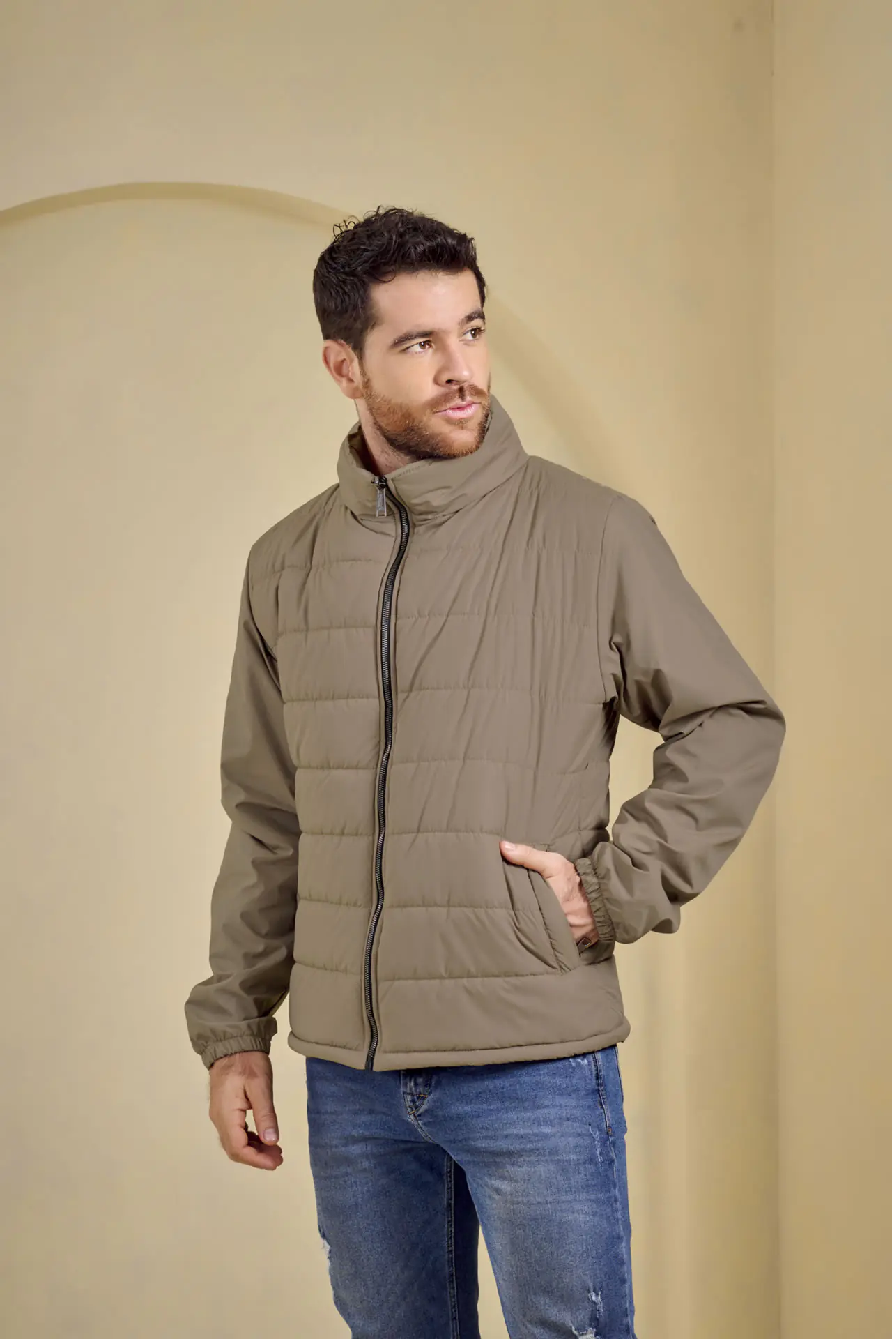ref_7899_beige